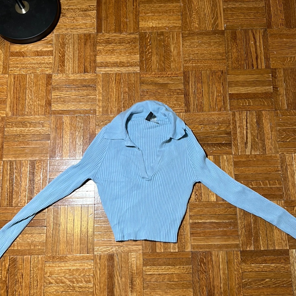 H&M long sleeve top with collar